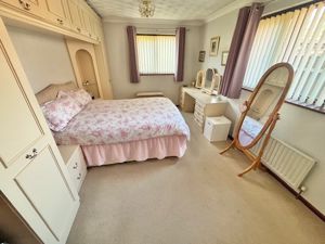 Bedroom- click for photo gallery